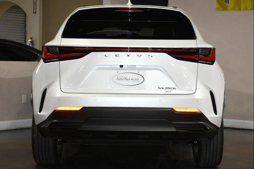 2023 Lexus NX 350h Premium