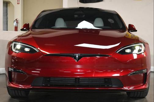 2023 Tesla Model S Plaid