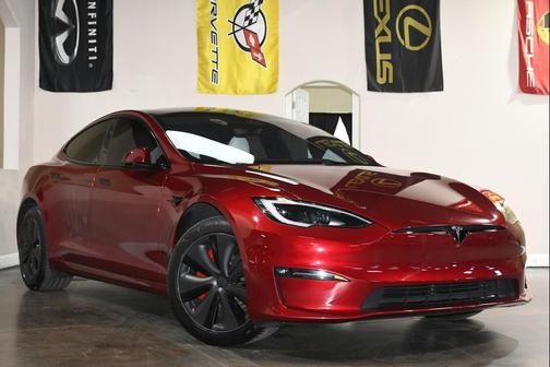 2023 Tesla Model S Plaid