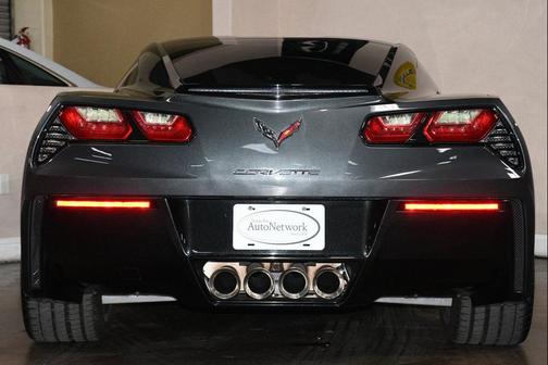 Watkins Glen Gray Metallic 2017 Chevrolet Corvette Stingray