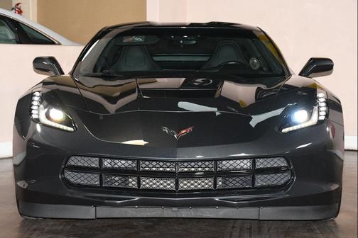 Watkins Glen Gray Metallic 2017 Chevrolet Corvette Stingray