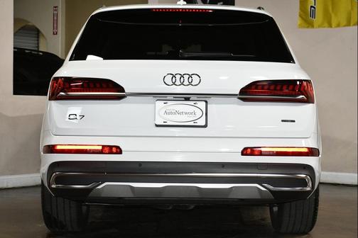 2023 Audi Q7 55 Prestige