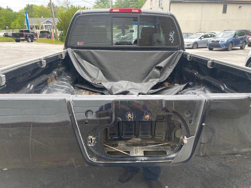 2005 Nissan Frontier SE King Cab
