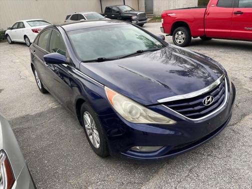 2013 Hyundai SONATA GLS