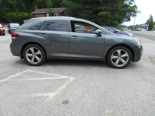 2013 Toyota Venza LE