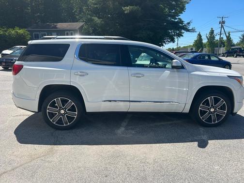 Summit White 2019 GMC Acadia Denali