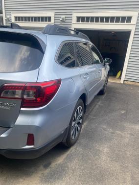 Ice Silver Metallic 2016 Subaru Outback 2.5i Limited