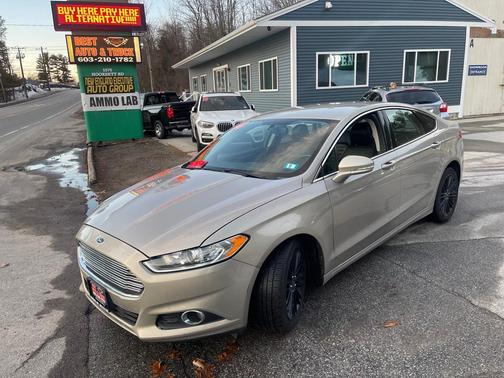 2016 Ford Fusion SE