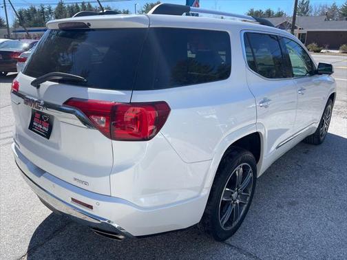 2017 GMC Acadia Denali