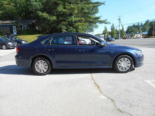 2015 Volkswagen Passat 1.8T Auto S