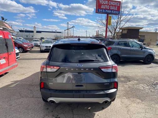 Magnetic 2020 Ford Escape SE