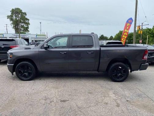 Granite Crystal Metallic Clearcoat 2020 RAM 1500 Big Horn/Lone Star
