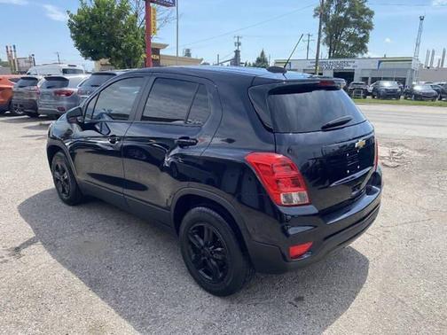 Midnight Blue Metallic 2022 Chevrolet Trax LS