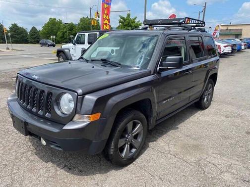 Granite Crystal Metallic Clear Coat 2015 Jeep Patriot Sport