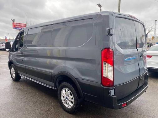 2022 Ford E-Transit T-350 Low Roof