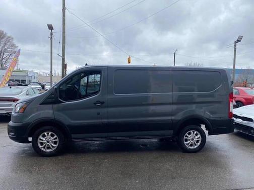 2022 Ford E-Transit T-350 Low Roof