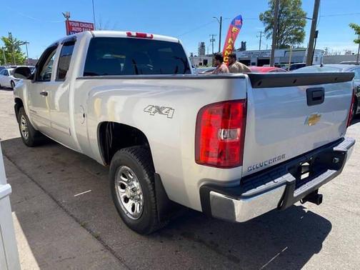 Silver Ice Metallic 2013 Chevrolet Silverado 1500 LT