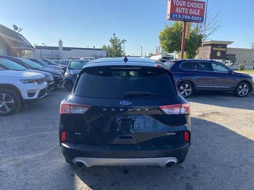 Antimatter Blue 2021 Ford Escape SE