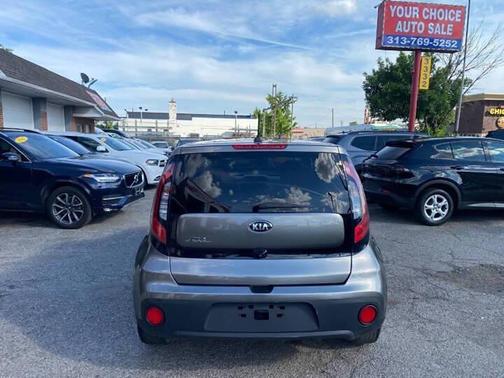 Titanium Gray 2019 Kia Soul Base