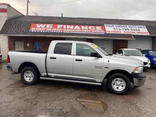Bright Silver Metallic Clearcoat 2018 RAM 1500 Tradesman