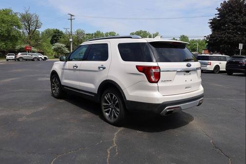 White Platinum Metallic Tri-Coat 2017 Ford Explorer Platinum