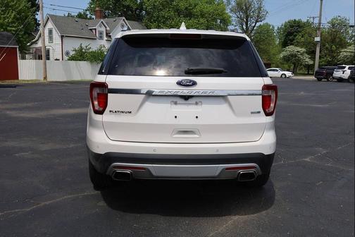 White Platinum Metallic Tri-Coat 2017 Ford Explorer Platinum