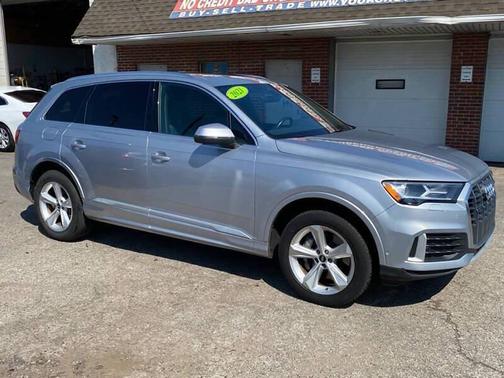 2021 Audi Q7 45 Premium