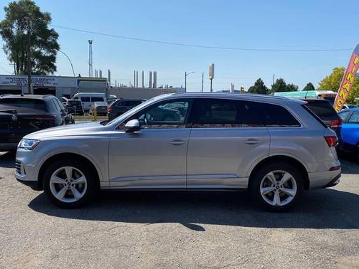 2021 Audi Q7 45 Premium