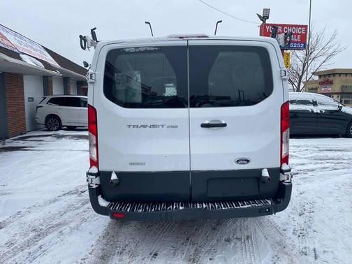 2015 Ford Transit-250 Base