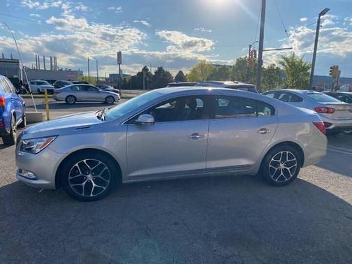 Quicksilver Metallic 2016 Buick LaCrosse Sport Touring