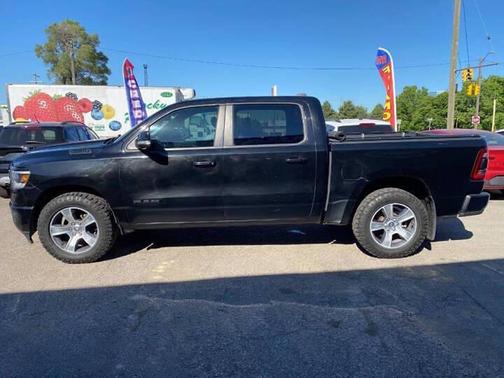 Diamond Black Crystal Pearl Coat 2020 RAM 1500 Rebel