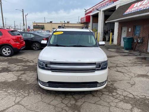 White Suede Metallic 2014 Ford Flex Limited