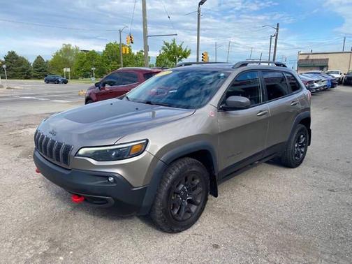 Light Brownstone Pearl Coat 2021 Jeep Cherokee Trailhawk