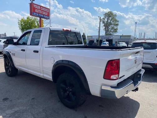 Bright White Clear Coat 2017 RAM 1500 Tradesman