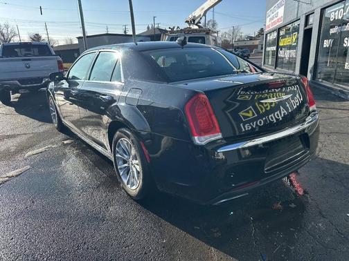 2016 Chrysler 300 S