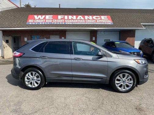 2021 Ford Edge Titanium