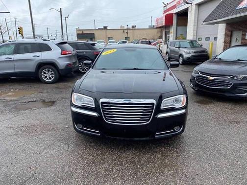 Gloss Black 2014 Chrysler 300 S