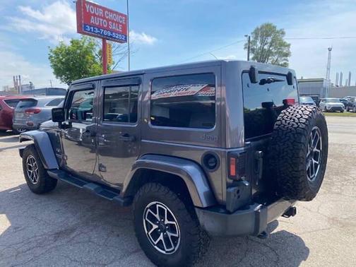 Granite Crystal Metallic Clearcoat 2016 Jeep Wrangler Unlimited Sahara