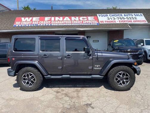 Granite Crystal Metallic Clearcoat 2016 Jeep Wrangler Unlimited Sahara