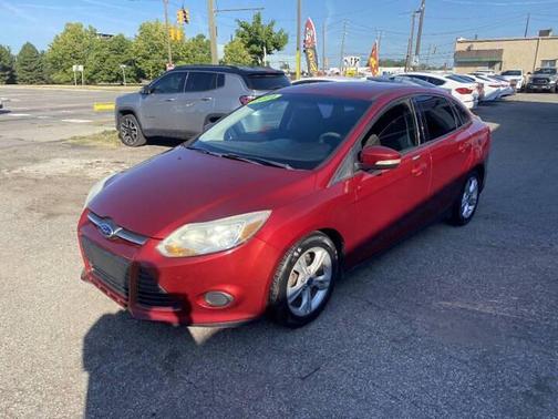 Ruby Red Metallic Tinted Clearcoat 2014 Ford Focus SE