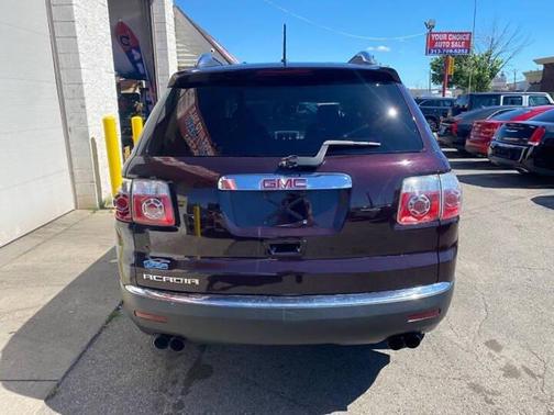 Purple 2009 GMC Acadia SLE-1