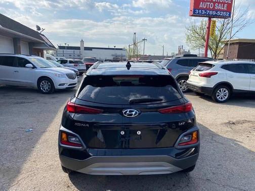 Ultra Black 2021 Hyundai KONA Night