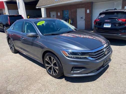 Reflex Silver Metallic 2020 Volkswagen Passat 2.0T SE