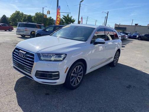 Glacier White Metallic 2018 Audi Q7 3.0T Premium Plus