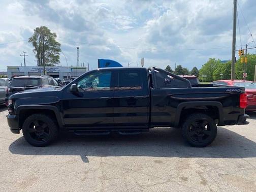 Black 2018 Chevrolet Silverado 1500 WT