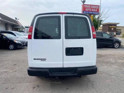 Summit White 2016 Chevrolet Express 2500 Work Van