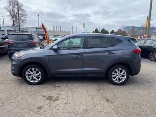 2019 Hyundai TUCSON SE