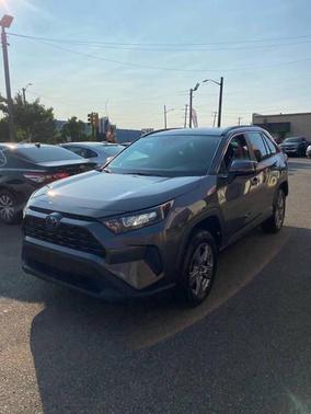 2022 Toyota RAV4 Hybrid LE
