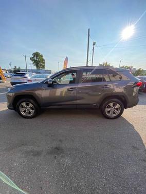 2022 Toyota RAV4 Hybrid LE