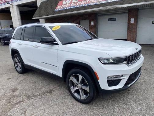 Bright White Clearcoat 2023 Jeep Grand Cherokee 4xe Base